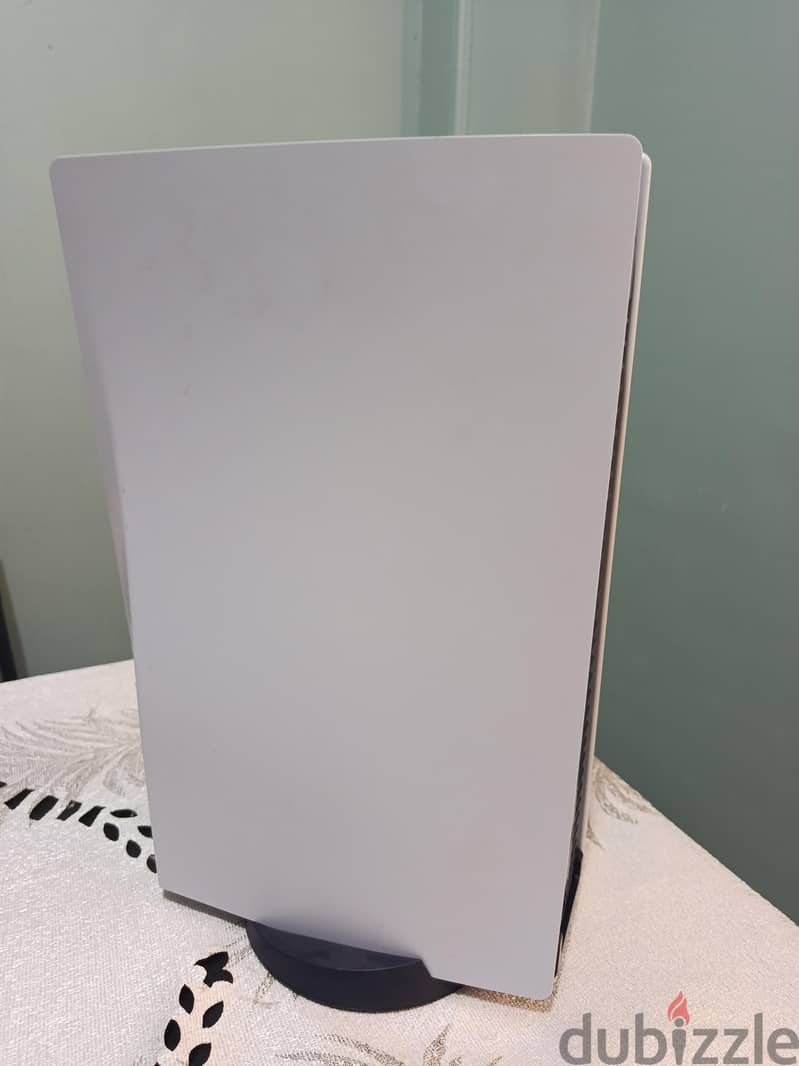 PlayStation 5 Console with Extra Controller - Box Included 2