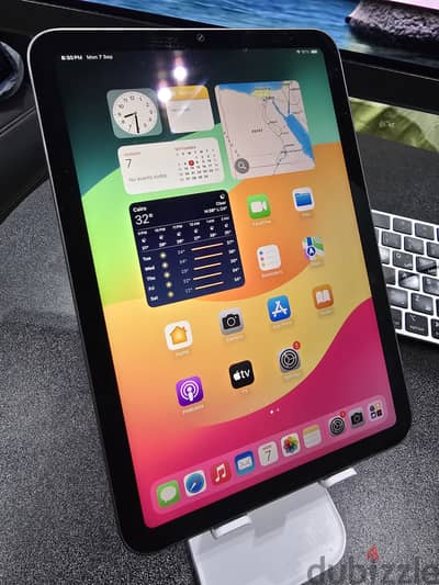اتنين آيباد ميني ٦ للبيع سعة 64 جيجا، موديل A2567 بحاله ممتازه