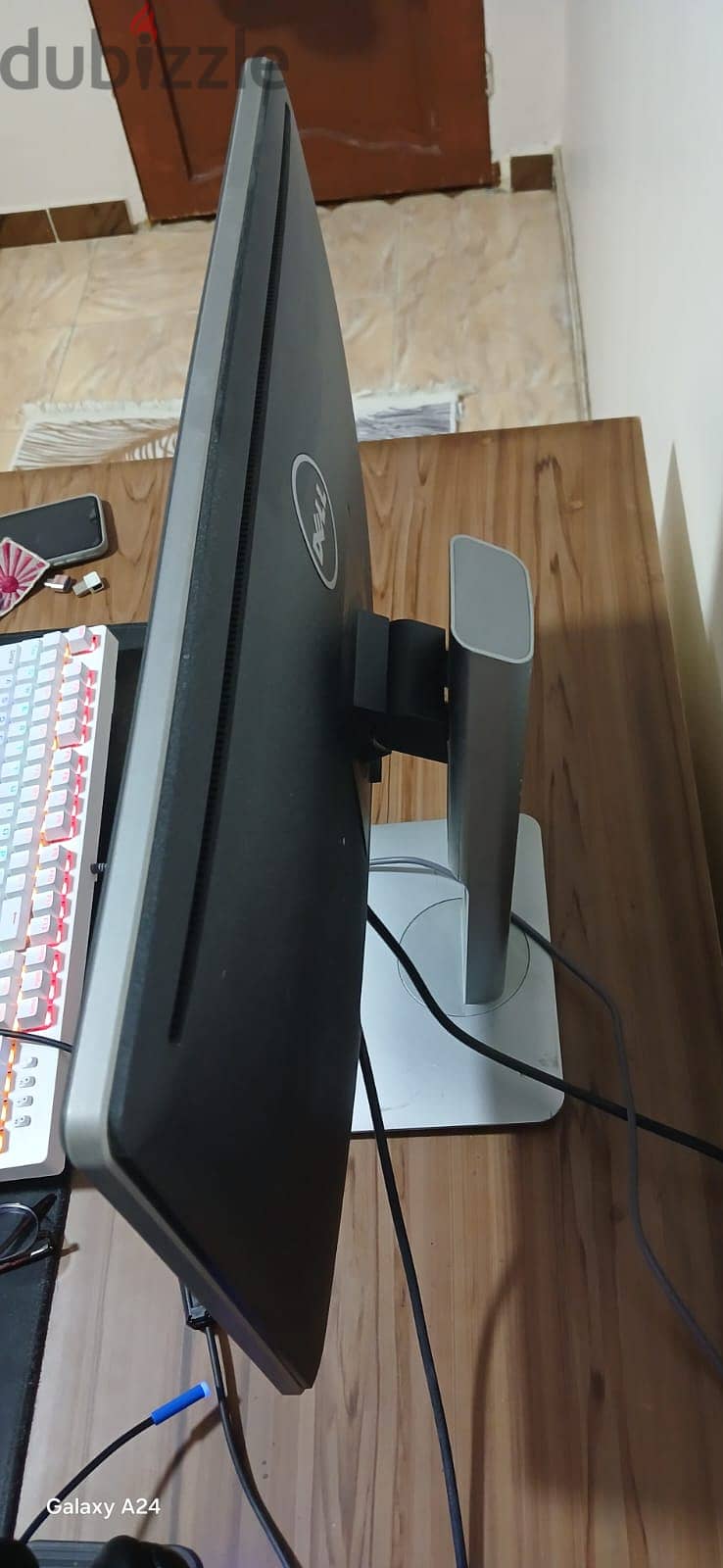 Dell P2414H 23.8 inches IPS 1