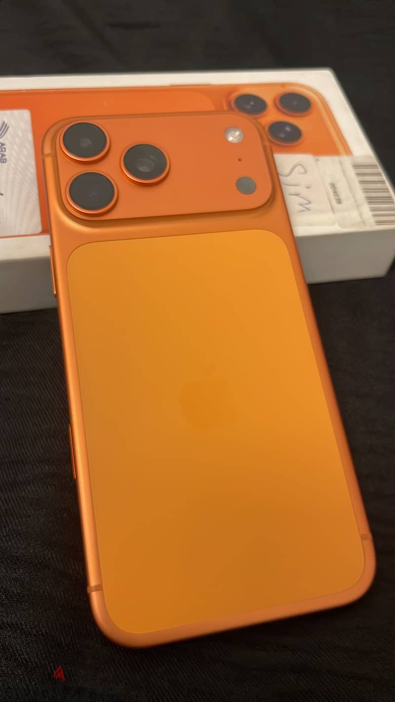 Apple - iPhone 17 Pro Max 3