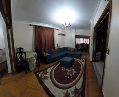للإيجار شقة مميزة في المهندسين بموقع مميز، مناسبة للسكن العائلي.
