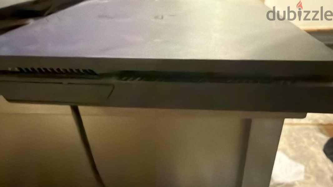 PS4 slim 3