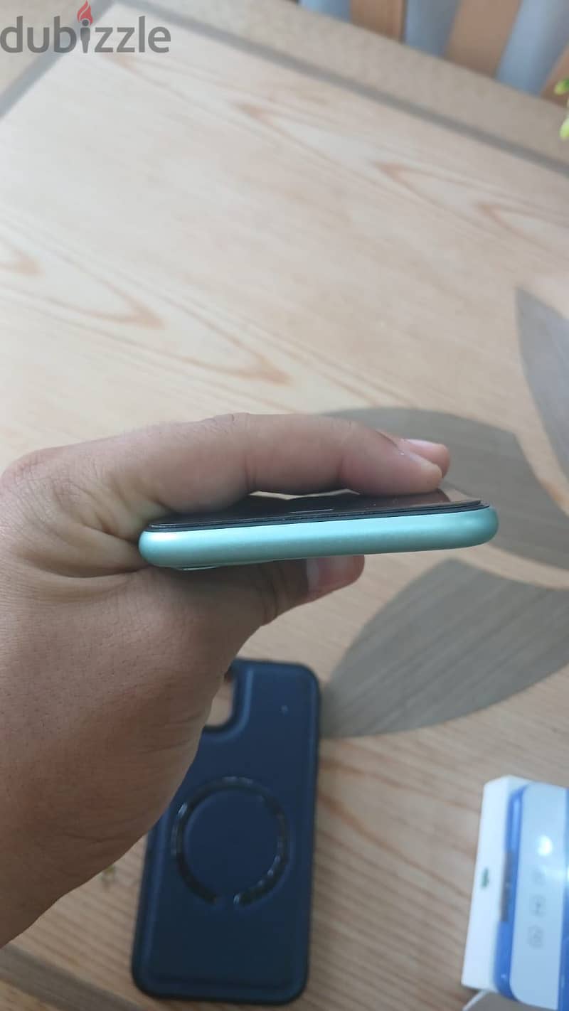 آبل - آيفون 11 10