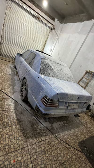 Mercedes-Benz E230 1989