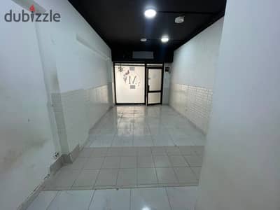 محل قرب مسجد الصديق شيراتون للايجار 