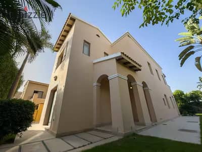 Twin house for rent fully furnished 230 meter +350 garden prime location in mivida