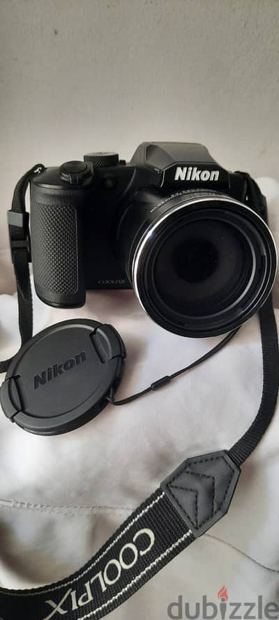 Nikon COOLPIX B600 كالجديدة وارد الإمارات استخدام مرة واحدة