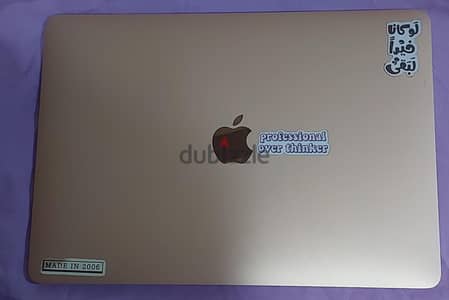 MacBook Air M1 – 2020 RAM: 8G