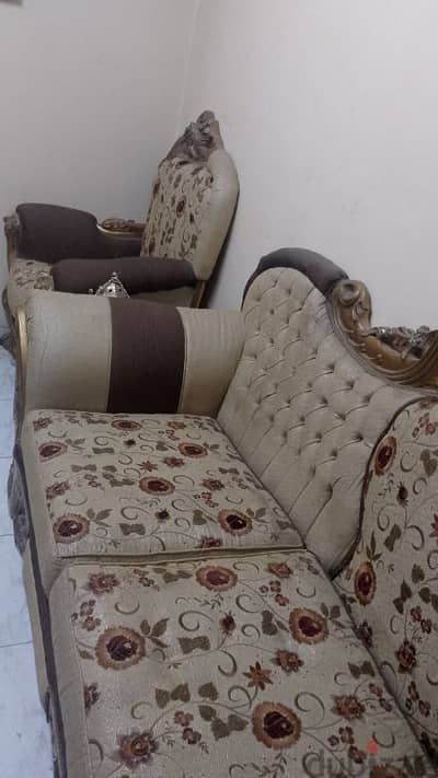 انترية صالون بحالة ممتازة