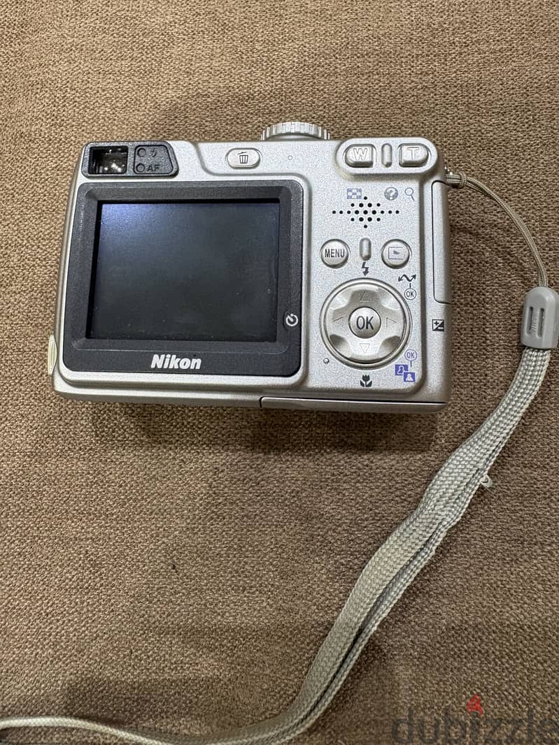 Nikon Coolpix 7900 7.1 Megapixel 1