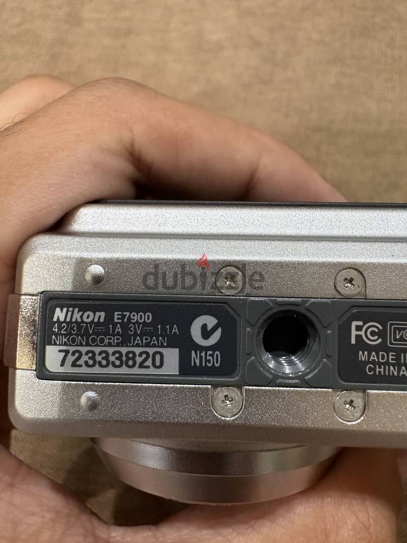 Nikon Coolpix 7900 7.1 Megapixel 2