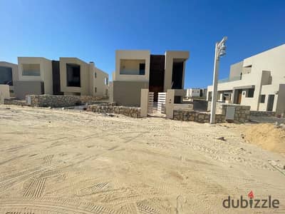 Villa for sale in Hacienda White North Coast immediate delivery