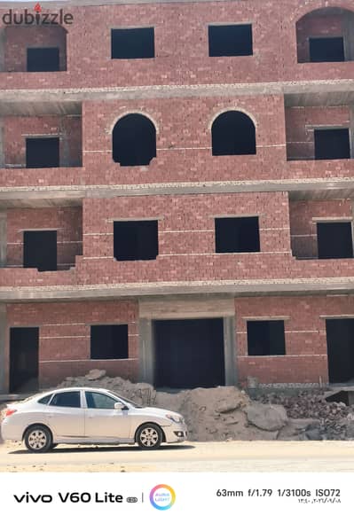 فرصه استثماريه عماره مبنيه بالكامل بالنرجس الجديده طوب احمر بسعر لقطه