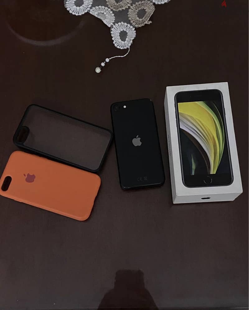 Apple - iPhone SE 7