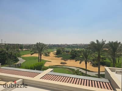 شقة باطلالة مميزة و رائعه علي الجولف للإيجار في قطامية ديونز، القاهرة الجديدة  إطلالة خلابة على الجولف
