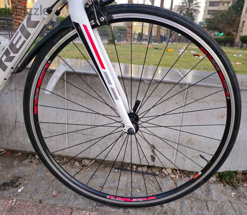 TREK ONE SERIES 1.1 12