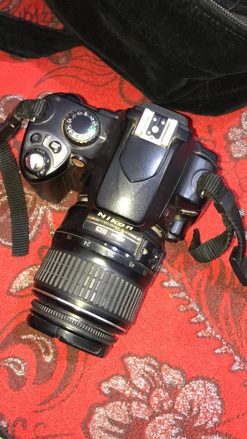كاميرا نيكون D40 2