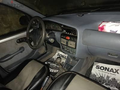 فيات سيينا 2003