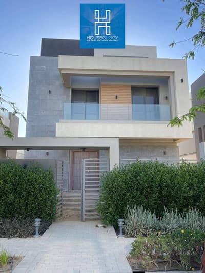 Fully finished townhouse, ready to move and viewing, for sale at a special price in La Vista City compound.