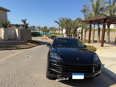 Porsche Cayenne Coupe 2025