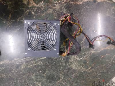باور سبلاي Creetive 1800W بحالة ممتازة
