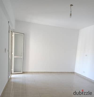 Apartment for rent in Al Rehab, near the Eastern Market and services, 139 m