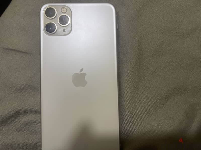 Apple - iPhone 11 Pro Max 2