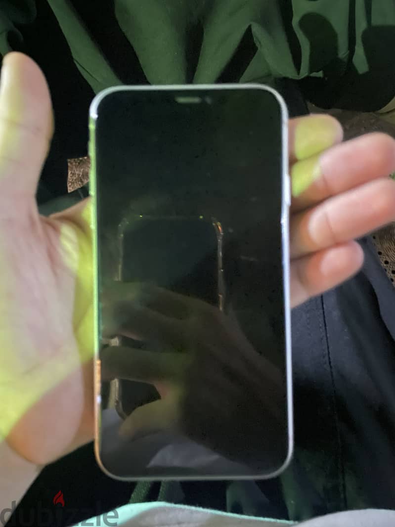 Apple - iPhone XR 1