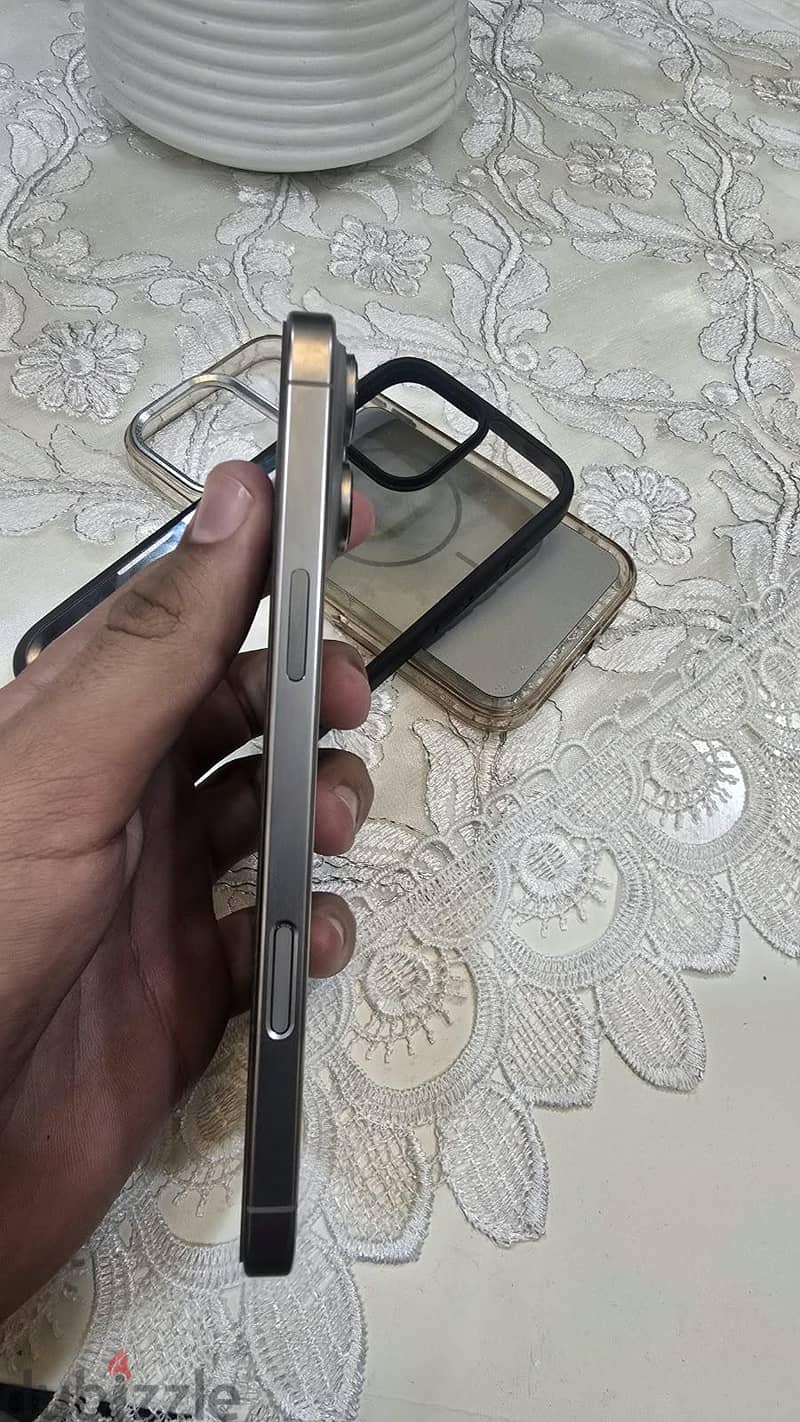 Apple - iPhone 16 Pro Max 5