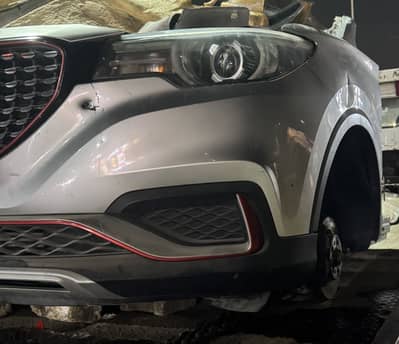 ماسك كامل mg zs اللون الفضي