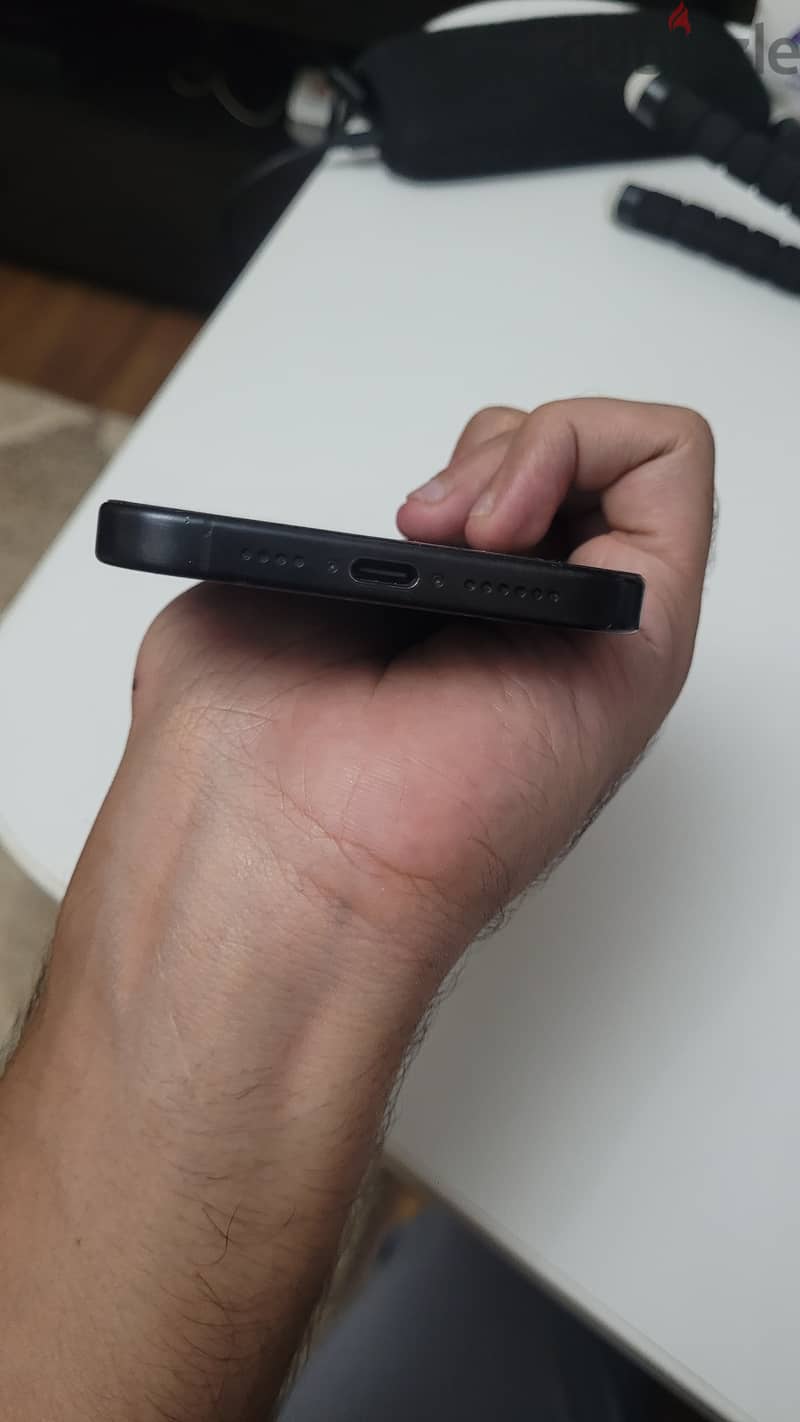 Apple - iPhone 15 Pro Max 5