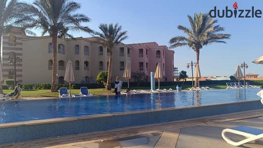 Shalheke on the pool, a distinctive Alawi Porto South Beach, room, and lounging