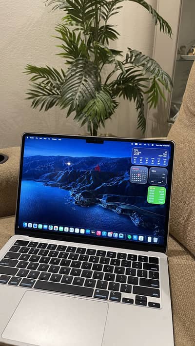 MacBook Air M2 2022 — For Sale