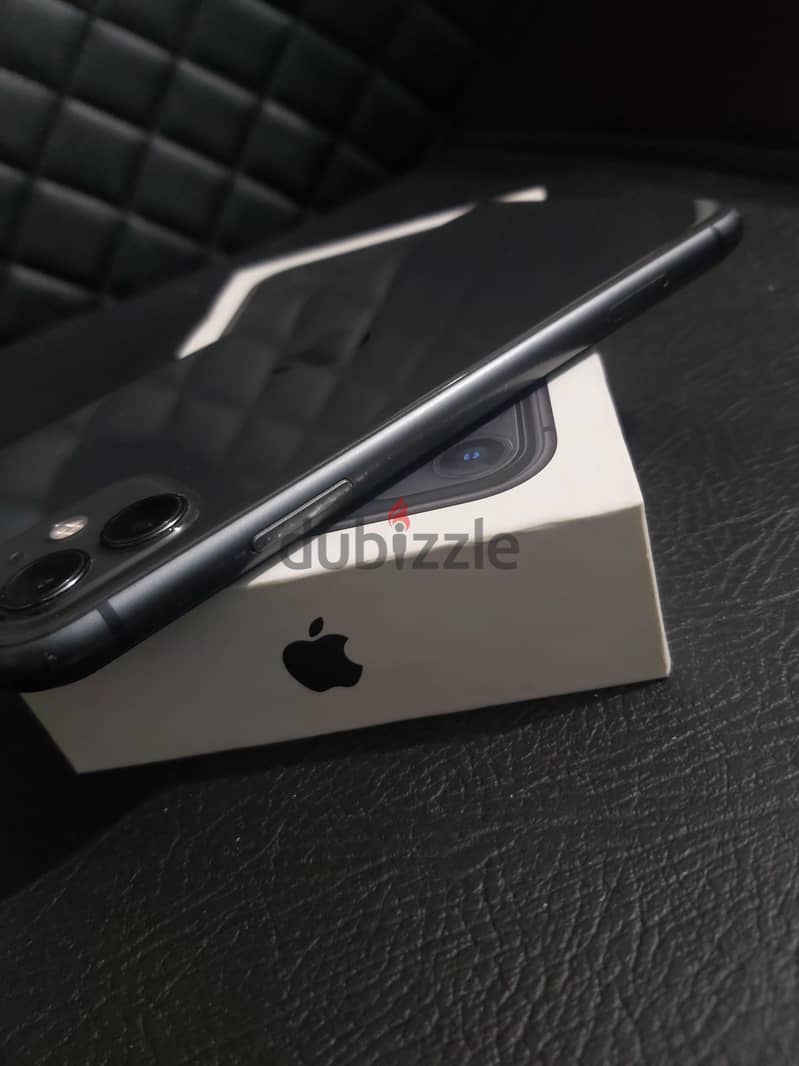 Apple - iPhone 11 3
