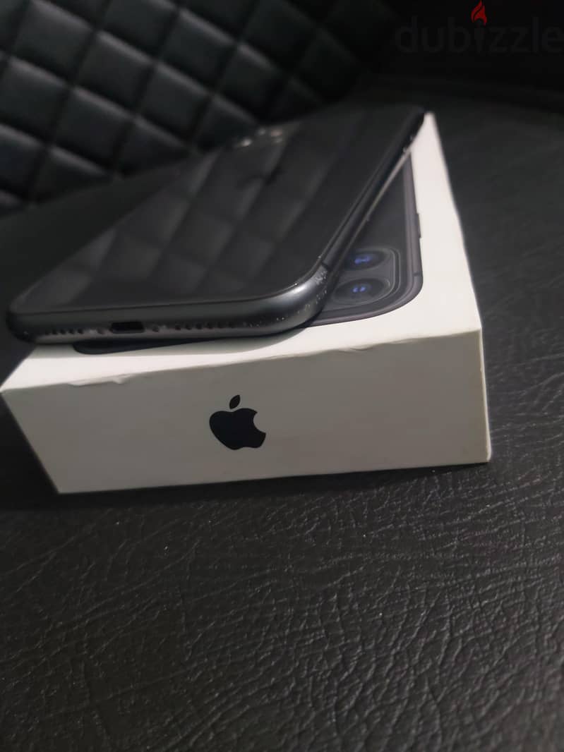 Apple - iPhone 11 6