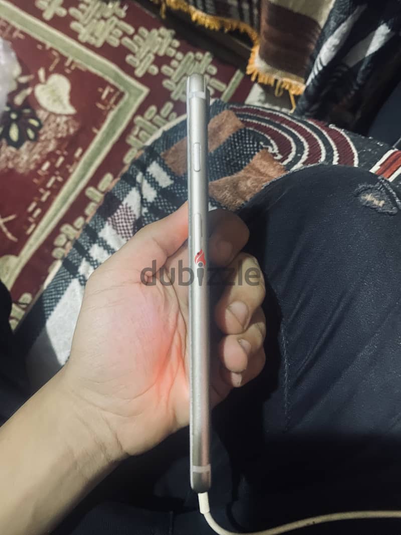 آبل - آيفون 7 بلس 3