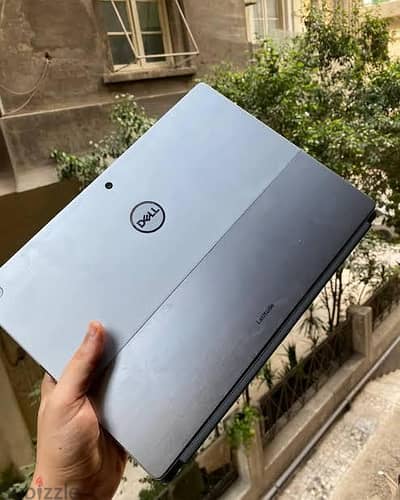 DELL latitude 7200 2x1 detachable touch screen