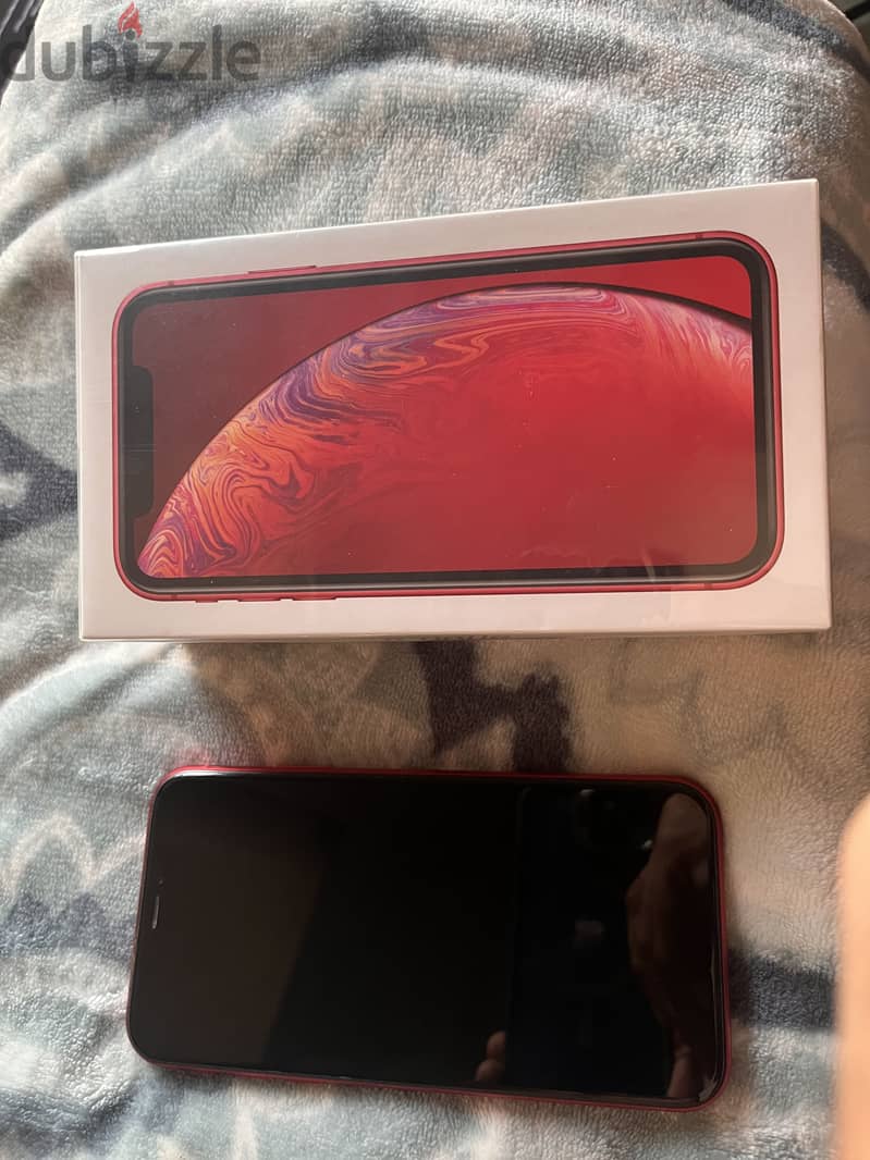 Apple - iPhone XR 1