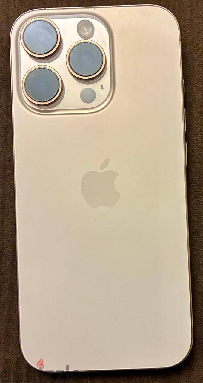 Apple - iPhone 16 Pro 2