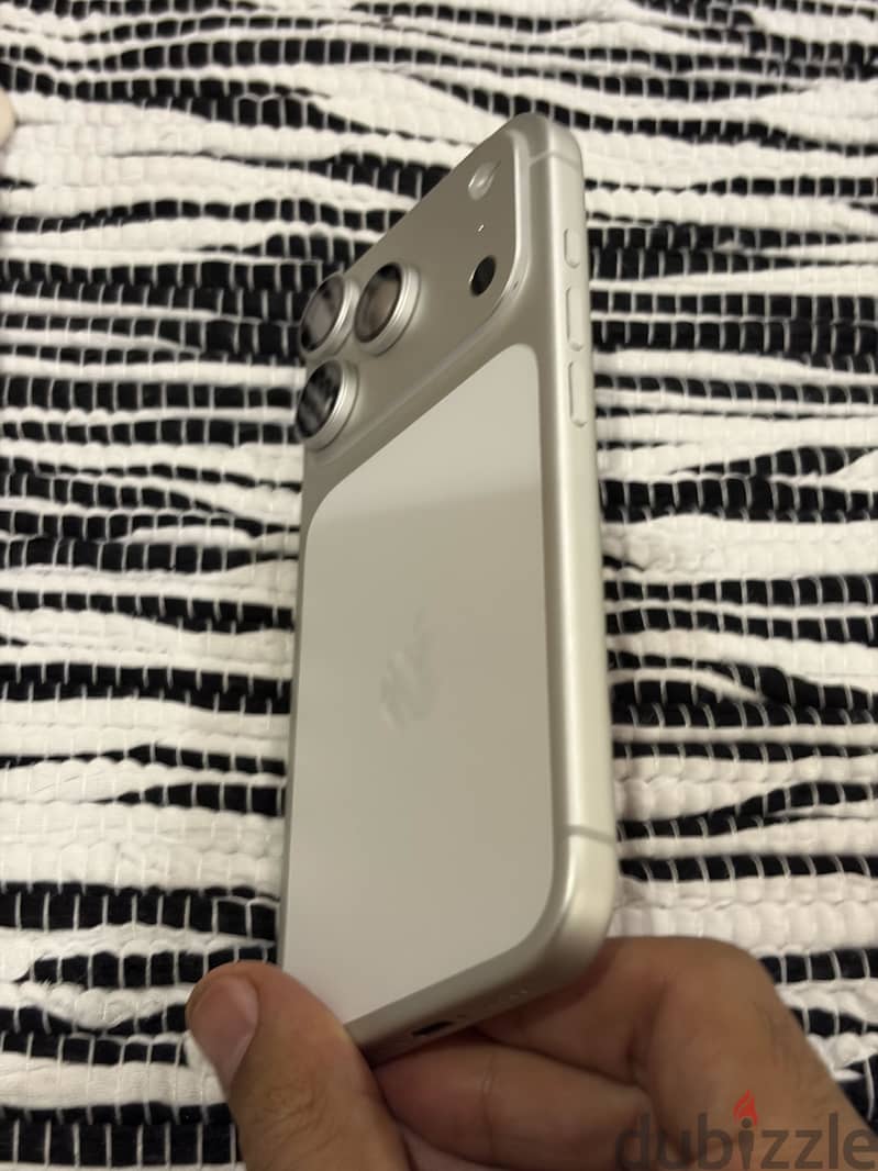 Apple - iPhone 17 Pro 1