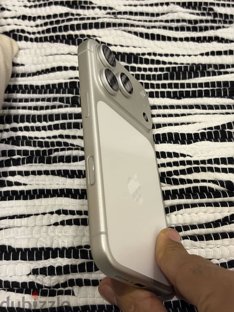 Apple - iPhone 17 Pro 2