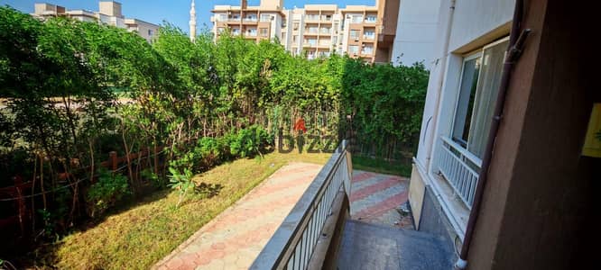 For rent, a 170 sqm garden ground floor - ready for immediate housing!