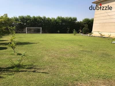 Villa for sale in Sheikh Zayed, area of a feddan, ready for occupancy