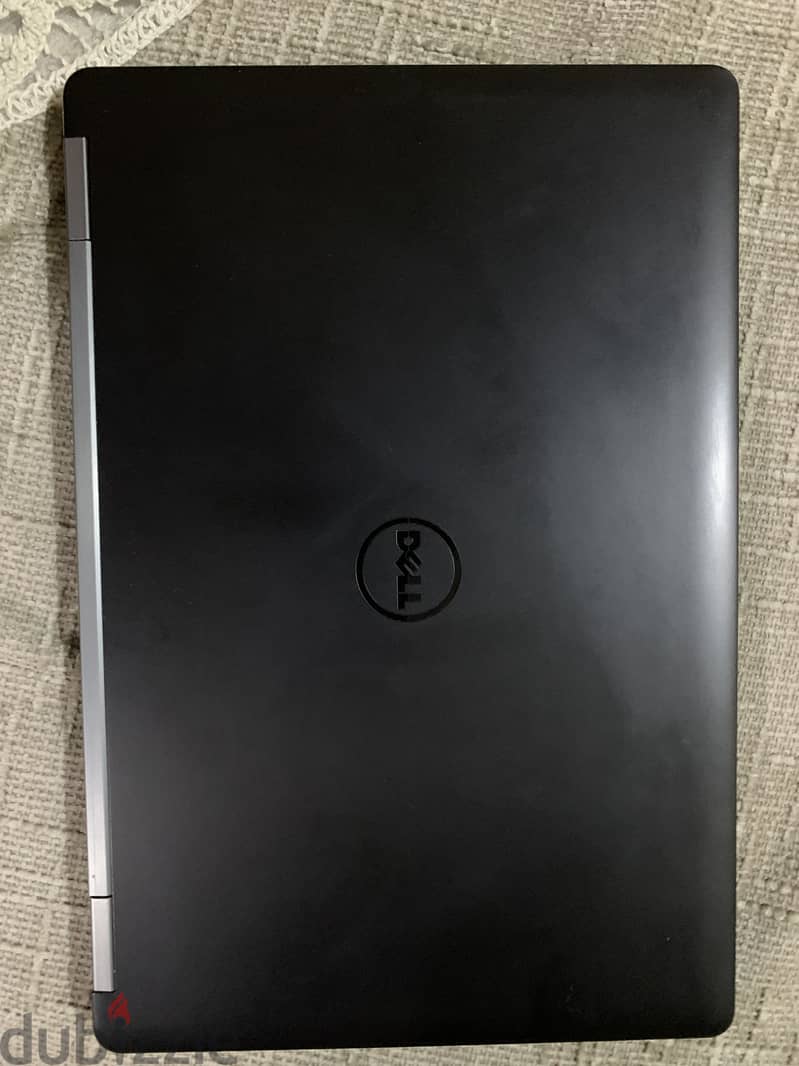 Dell Latitude E5570 1