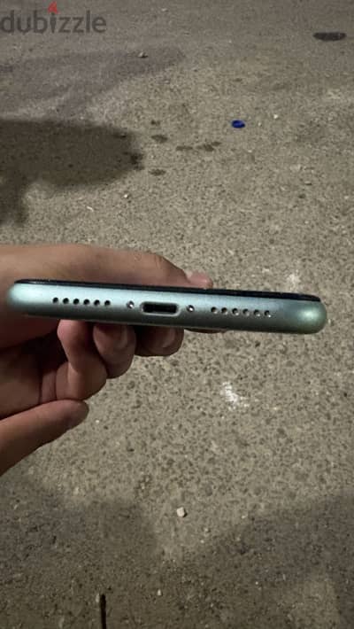 Apple - iPhone 11