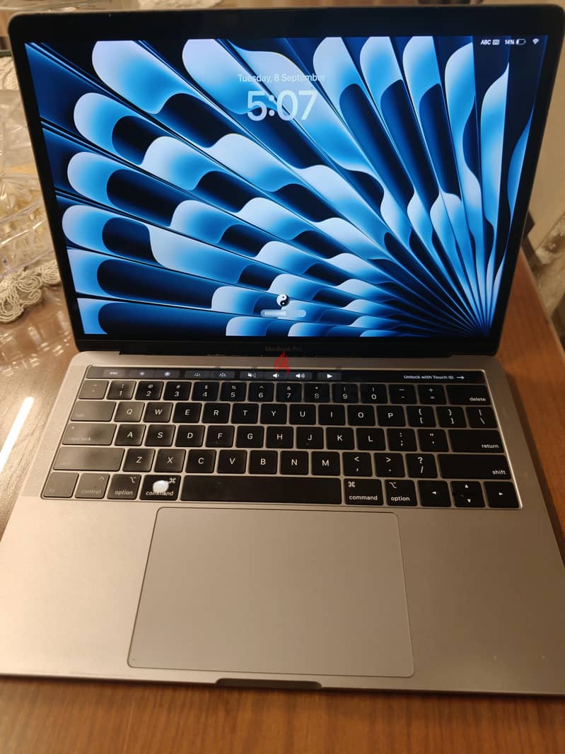 MacBook pro 2018 2