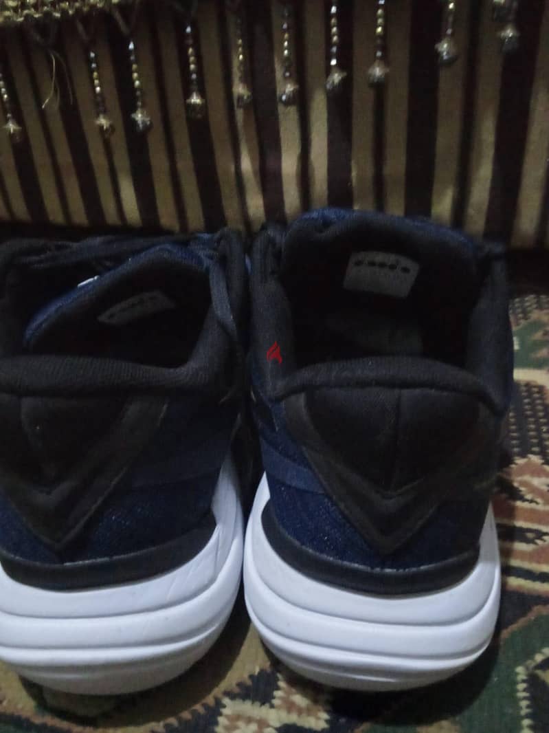 diadora  BLU  SHIELD.  Siz. 43 2