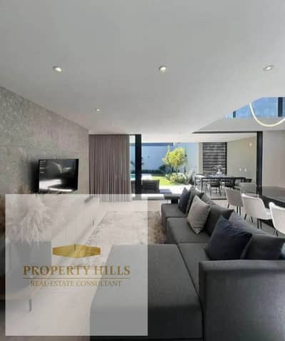 فيلا للبيع اميز فيلا في الكموبند (Prime villa)   مميزه بخصوصيه عاليه جدا    استلام فوري داخل كمبوند ساكن وعايش وكامل الخدمات دايركت علي التسعين الشمال