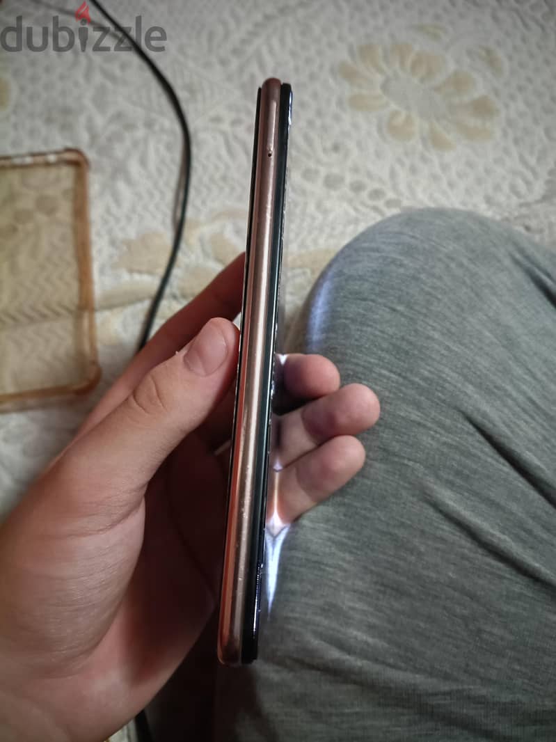 Samsung Galaxy A7 2018 4