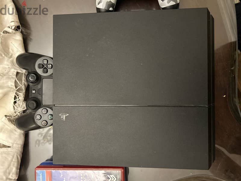 PlayStation 4 slim 1TB 1